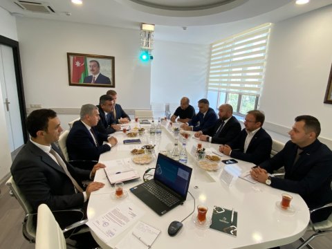 MÜSİAD rəsmiləri Elşad Nuriyevi ziyarət edib