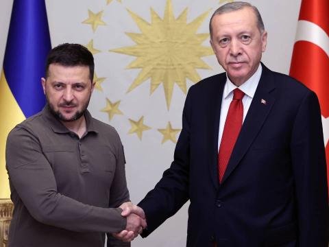 Zelenski Ərdoğanla taxıl sazişini müzakirə etdi 