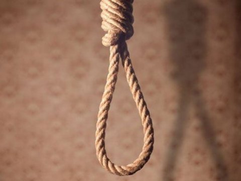 Kollec tələbəsi özünü asdı - Meyitini anası tapdı