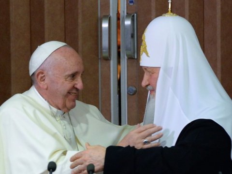 Papa rus patriarxla GÖRÜŞMƏK İSTƏYİR