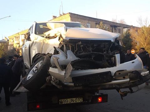 Həftəsonu yol qəzalarında 11 nəfər ölüb