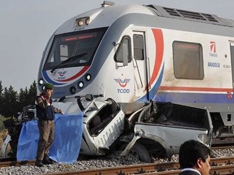 Dəmiryolunda qəza ilə bağlı araşdırma aparılır