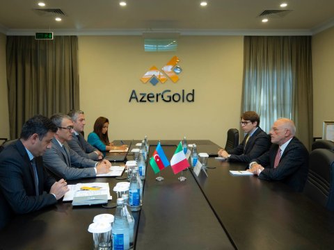 “AzerGold” sədri İtaliya səfirilə görüşüb