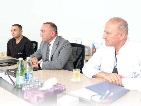 Teymur Nəsirov Bakı Sağlamlıq Mərkəzinin qonağı olub - FOTO