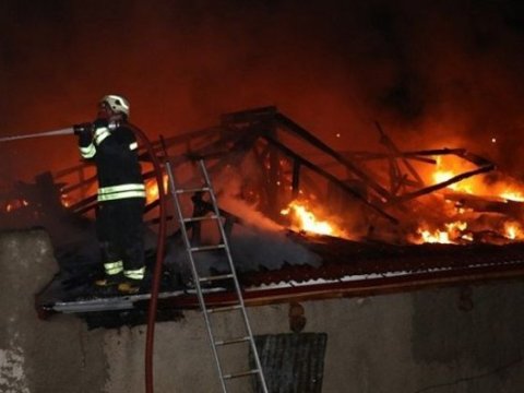 Zaqatalada 6 otaqlı evdə YANĞIN