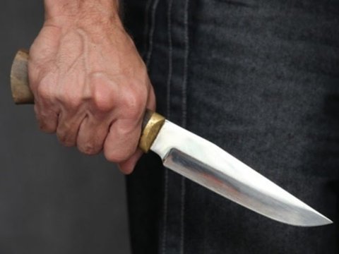 61 yaşlı kişi özünü doğrayıb öldürdü