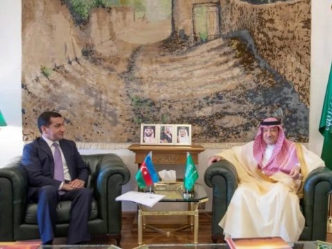 Prezidentin köməkçisi Ər-Riyadda görüş keçirdi