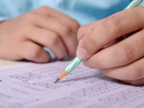 Xaricdə ali təhsil alanlar bu gün imtahan verəcək