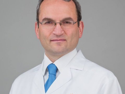 Azərbaycanlı həkimə ABŞ-da yüksək vəzifə verildi