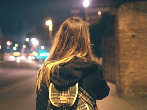 Bakıda 15 yaşlı qız itkin düşdü