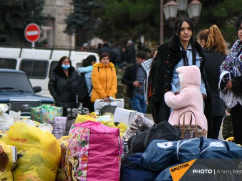 Qarabağ erməniləri vətəndaşlıq almaq üçün Bakıya ZƏNG ETDİLƏR