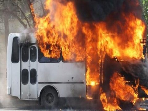 Sumqayıtda sərnişin avtobusu yandı