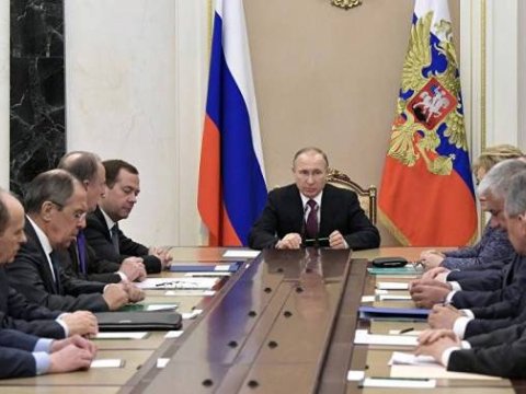Putin Təhlükəsizlik Şurasını TOPLADI