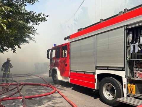 Xətaidə yanğın genişlənir - Yanacaq çənləri parkında təhlükə