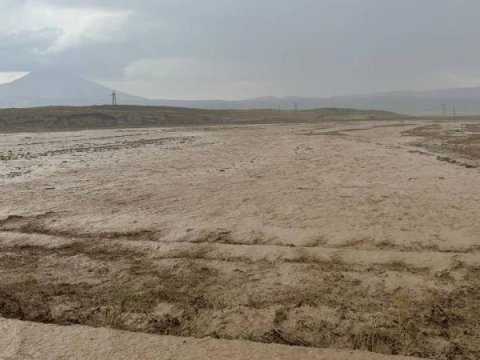 Türkiyə-İran avtomobil yolu bağlandı