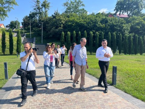 Amerikalı jurnalistlər Qubaya səfər ediblər - FOTOLAR