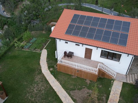 Laçında evlər günəş enerjisi ilə təmin edilir