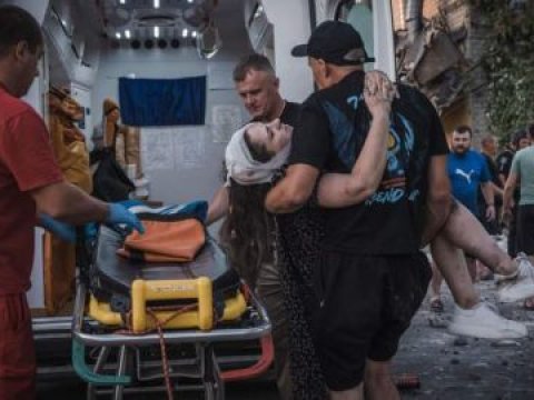 Rusiya daha bir şəhəri bombaladı - 5 ölü, 31 yaralı