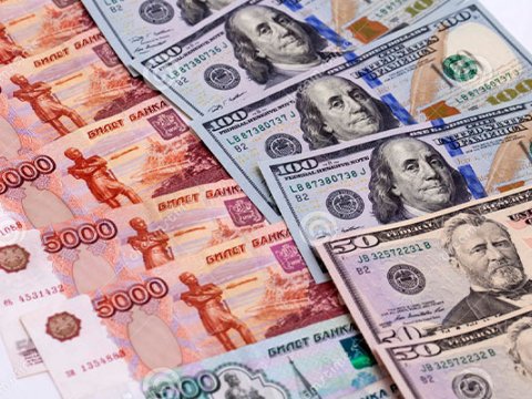 Rubl kəskin ucuzlaşıb