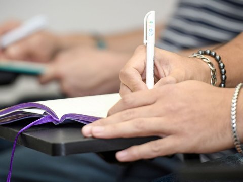 Jurnalistikaya qəbul üzrə imtahanın nəticələri AÇIQLANDI