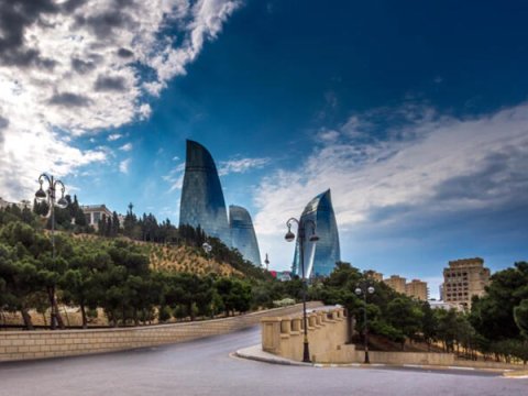 Bakıda hərarət iqlim normasını ötdü - Faktiki hava