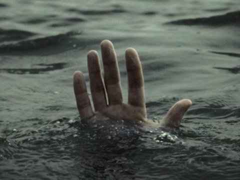 Xəzərdə yenə batan var 