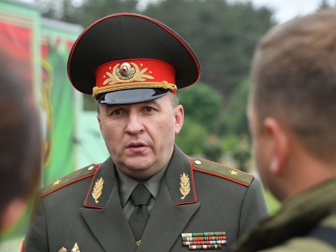 Belarusun müdafiə naziri Moskvaya niyə gedib?