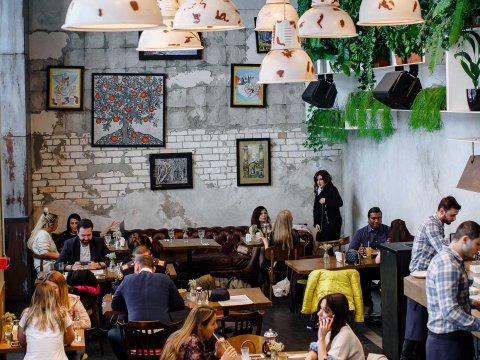 Bu il kafe və restoranlara nə qədər pul xərcləmişik?