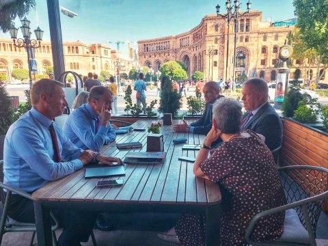 Avropa İttifaqı rəsmiləri İrəvanda TOPLANDI