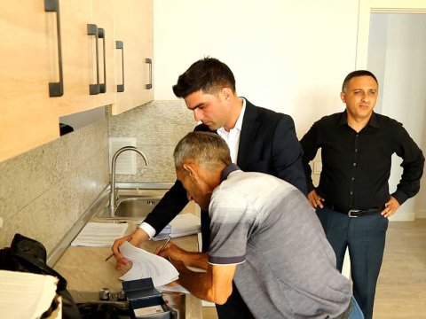 Füzuliyə gedən ilk köç mənzil başına çatdı