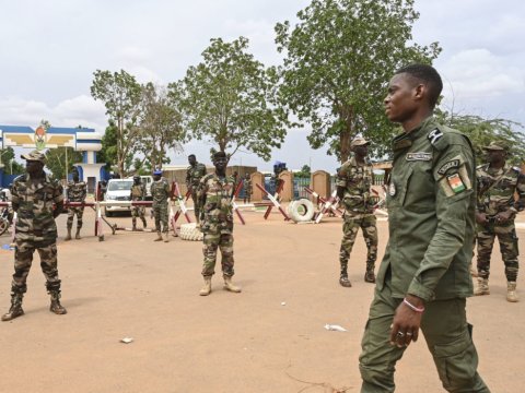 Nigerə hərbi müdaxilə edilə bilər 