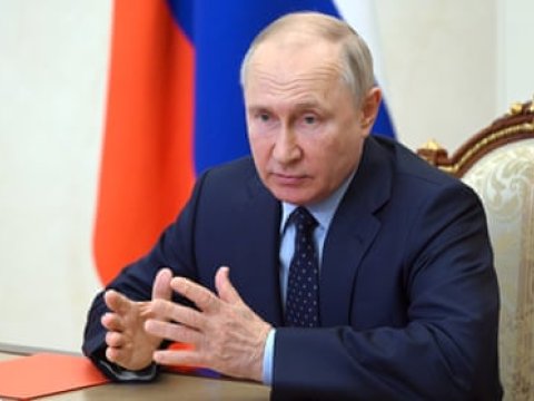 Putin Rostova gəldi, generallarla görüşdü