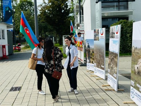 BMT nümayəndəliyi qarşısında növbəti etiraz - FOTOLAR