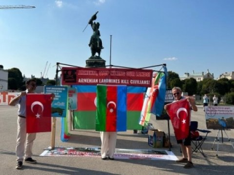 Vyanada mina terroruna qarşı etiraz aksiyası - FOTO