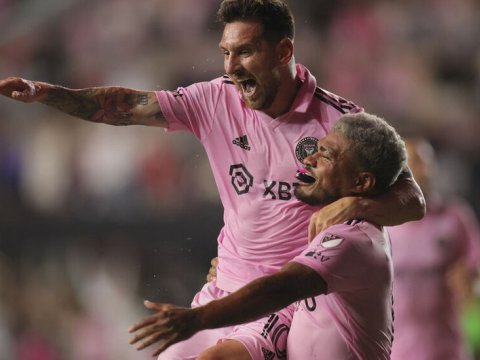 Messi futbol tarixinin ən titullu oyunçusudur