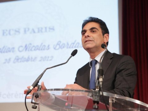 Paşinyana yumurta atan diaspor rəhbəri 