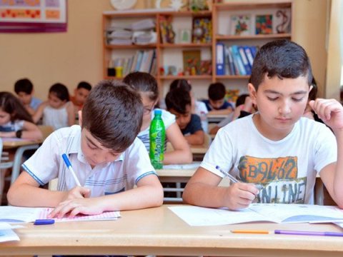 Lisey və gimnaziyaların boş qalan yerlərinə seçim başladı