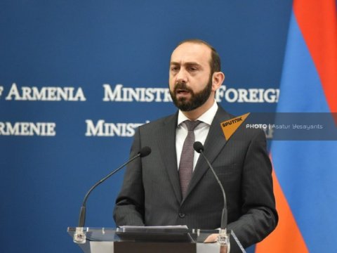 Danışıqlar platformaları arasında fərq qoymuruq - Mirzoyan