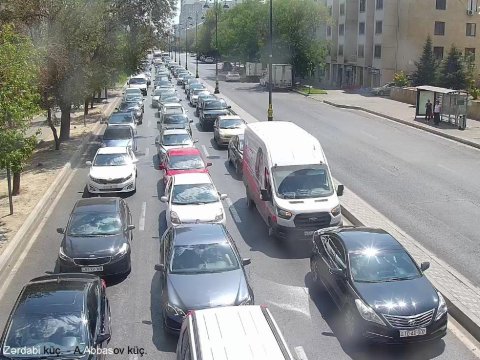 Qəzaya görə yolda sıxlıq yarandı - FOTOLAR