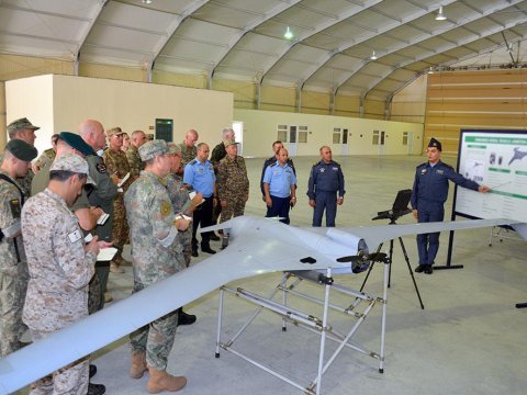 Hərbi attaşelər PUA-larımızla tanış oldular - FOTOLAR