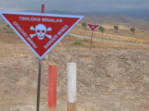 “Forbes” Azərbaycandakı mina problemini işıqlandırdı