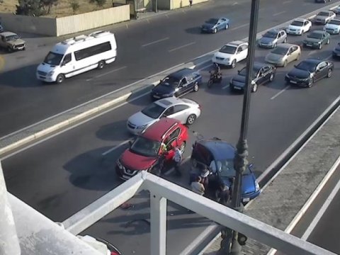 Bakıda qəza TIXAC yaratdı