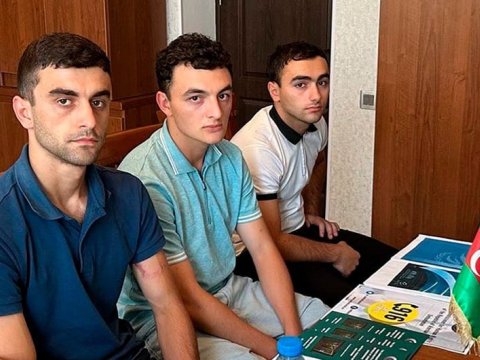 Ombudsman sərhəddə saxlanılan erməni futbolçularla GÖRÜŞDÜ