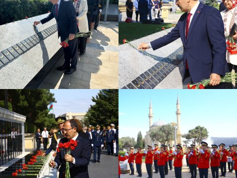 Türkiyə səfirliyinin əməkdaşları şəhidləri ziyarət etdilər - FOTOLAR