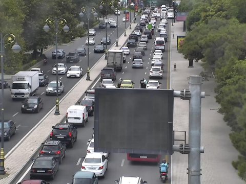 Bakıda qəza tıxac yaratdı - FOTO