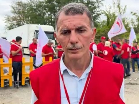 Sülhməramlılardan zəng gözləyirik! - Xankəndiyə yük aparan Qızıl Aypara RƏSMİSİ