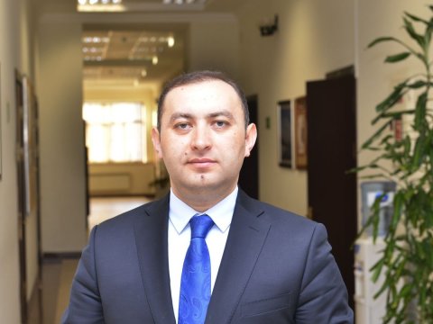 Prezidentin yeni təyin etdiyi rektor KİMDİR...