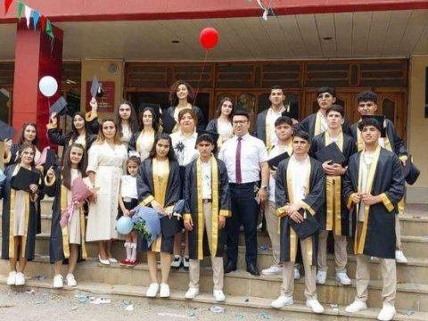 Bir sinifdə bütün şagirdlər universitetə qəbul olub