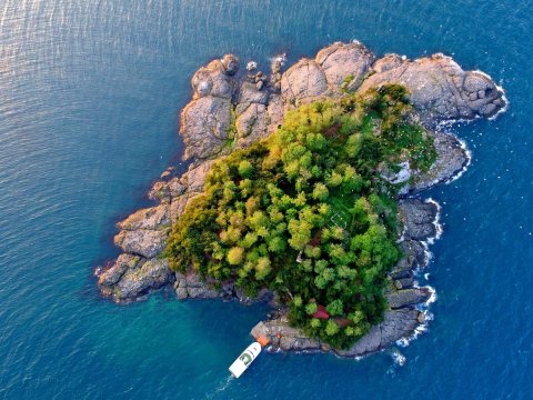 Amazonların yaşadığı, mistik və mifoloji adadan REPORTAJ 