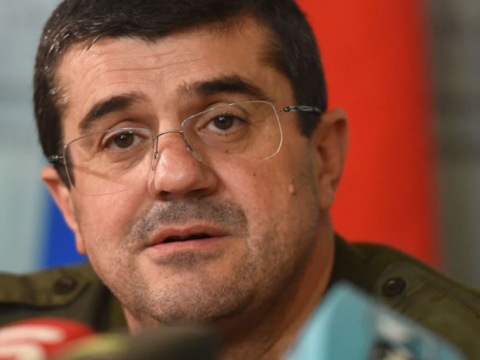 Arayik Arutyunyan niyə 